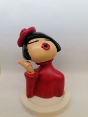 SİGARA İÇEN KADIN TÜTSÜLÜK